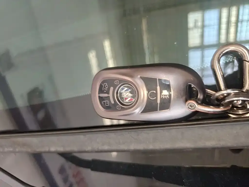 Buick Enclave — фото 2