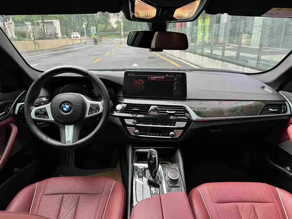 BMW 5 Series — фото 8