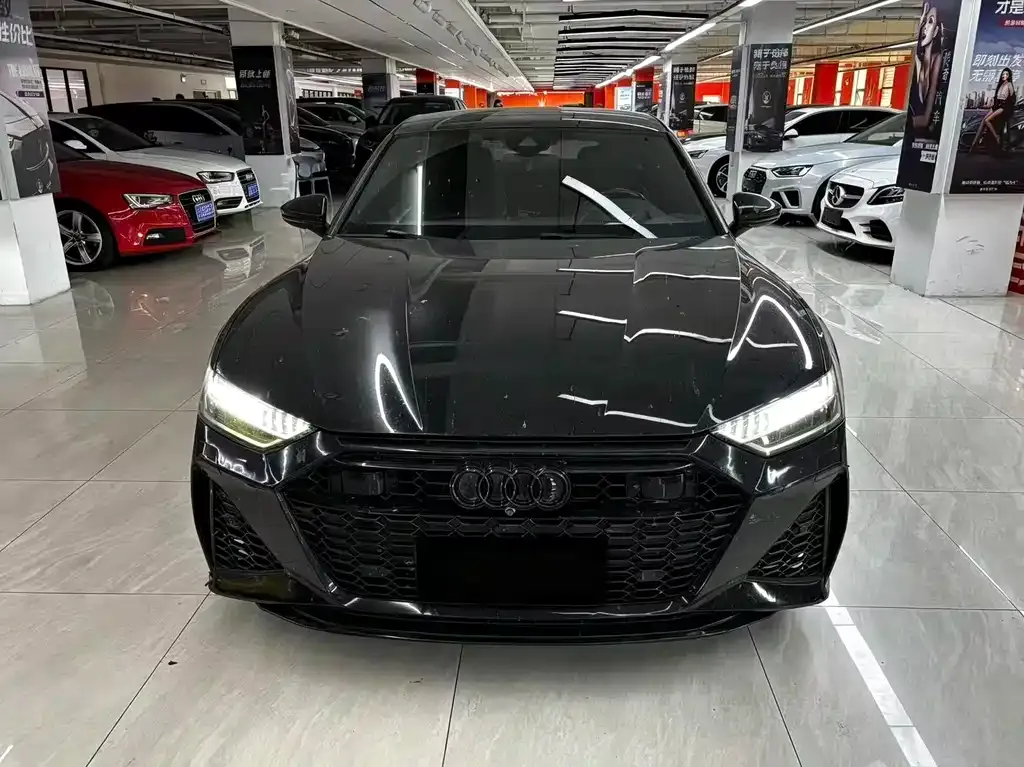Audi A7 — фото 1