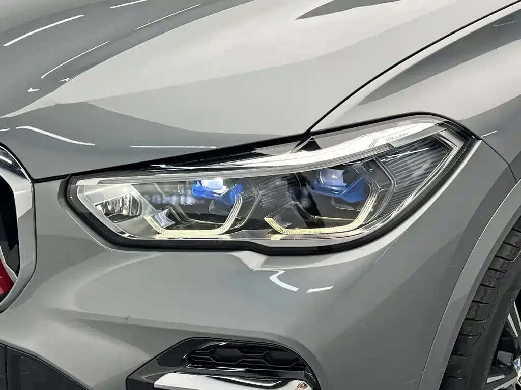 BMW X5 — фото 9