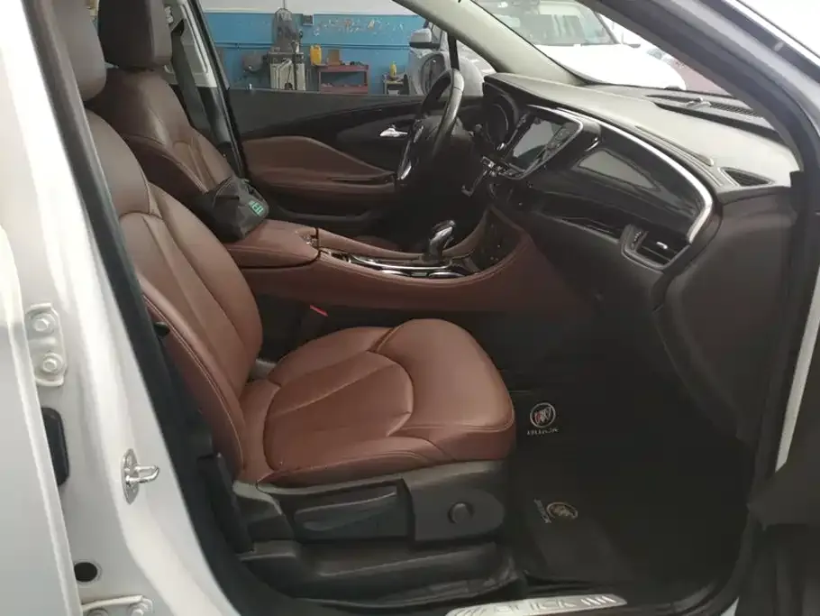 Buick Envision Plus — фото 6