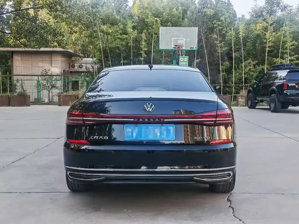Volkswagen Passat — фото 4