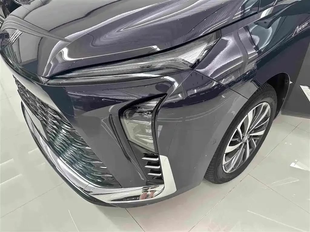 Buick GL8 Hybrid — фото 8