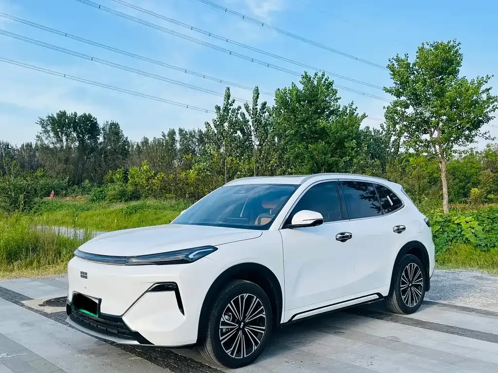 Geely Galaxy Xingjian 7 — фото 1