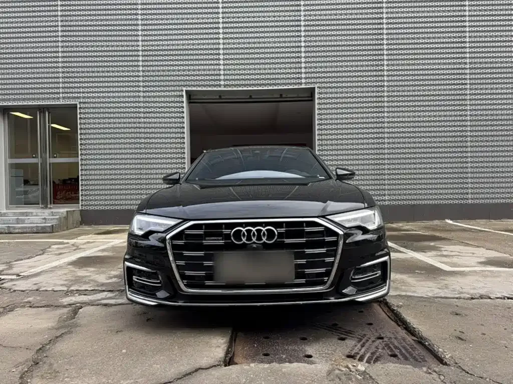 Audi A6L — фото 9