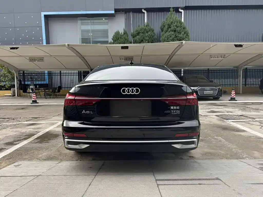 Audi A6L — фото 2