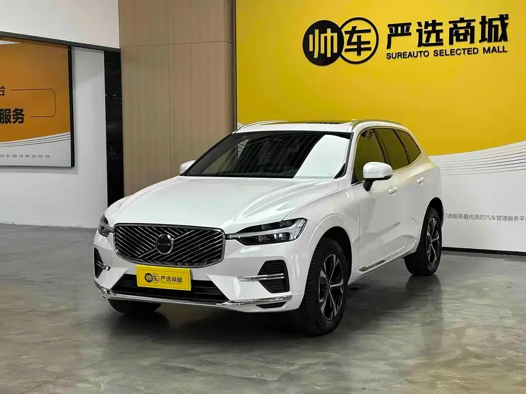 Volvo XC60 — фото 1