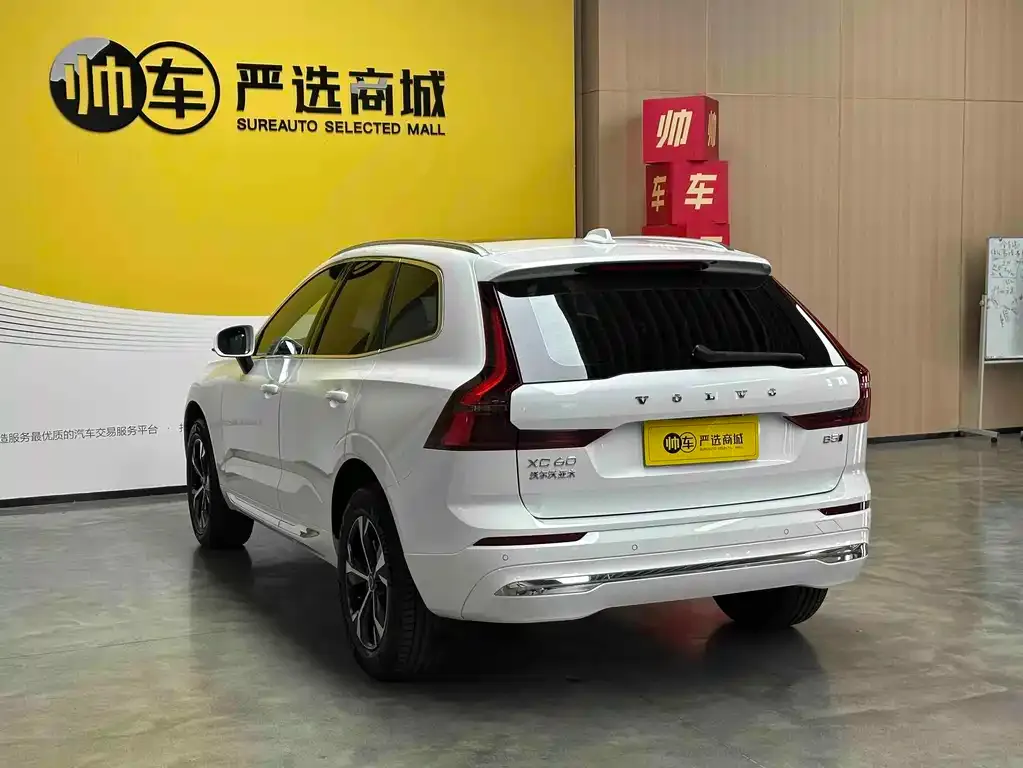 Volvo XC60 — фото 3
