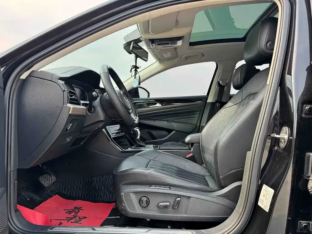 Volkswagen Passat — фото 7