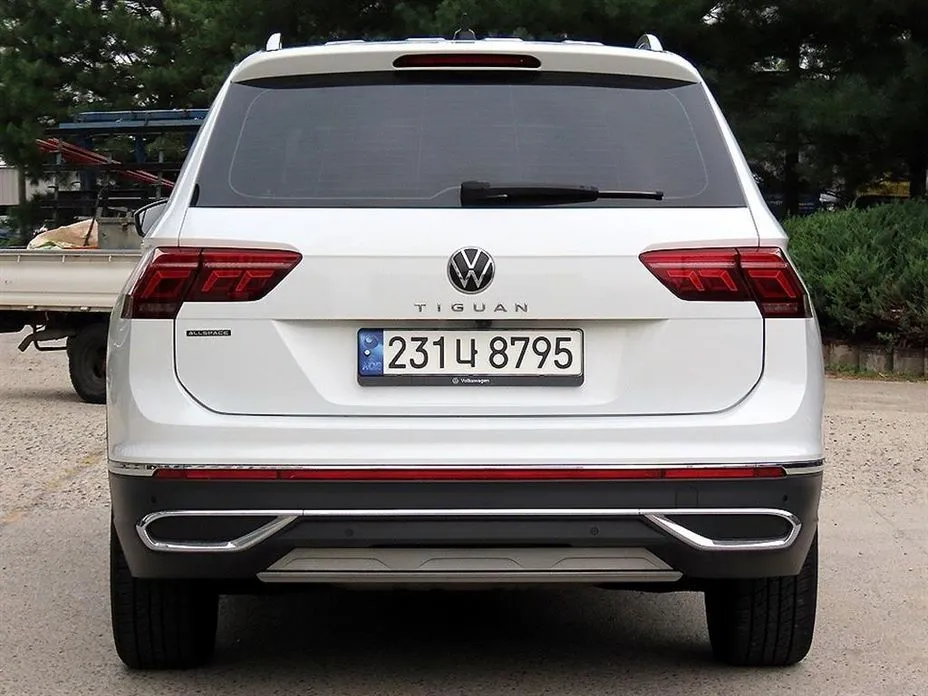 Volkswagen Tiguan — фото 9