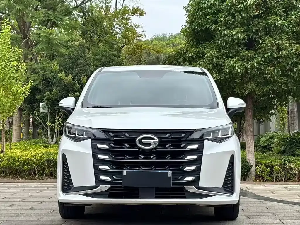 GAC Motor Trumpchi M6 — фото 10