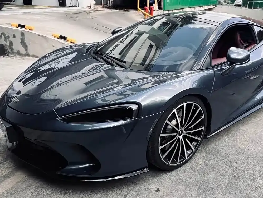 McLaren GT — фото 1