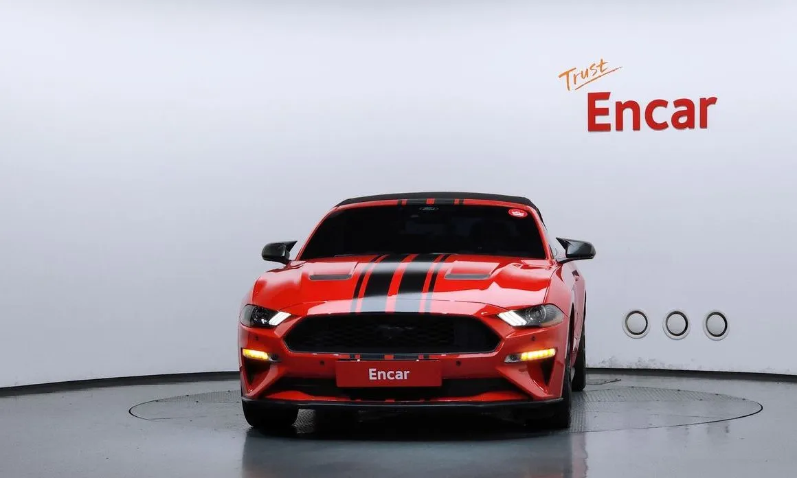 Ford Mustang — фото 2