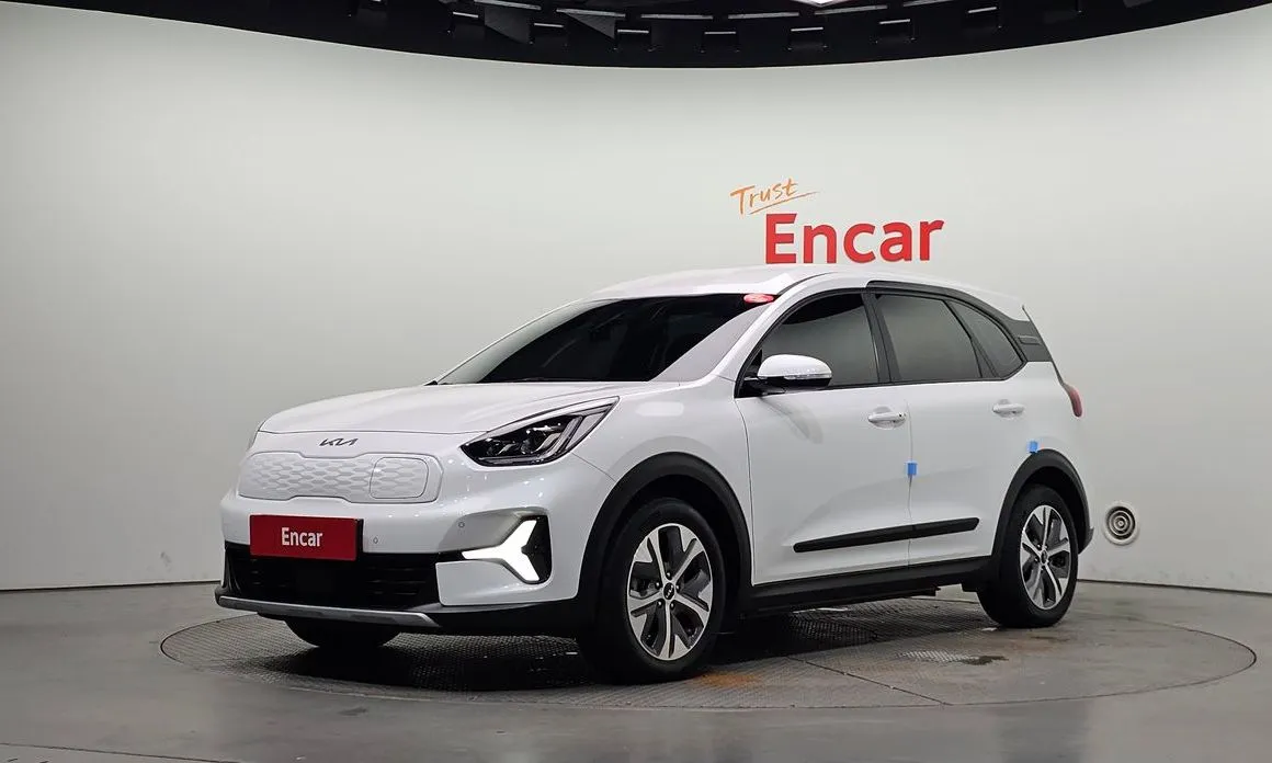 Kia Niro — фото 1