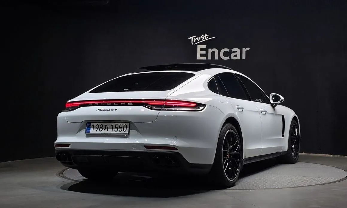 Porsche Panamera — фото 9