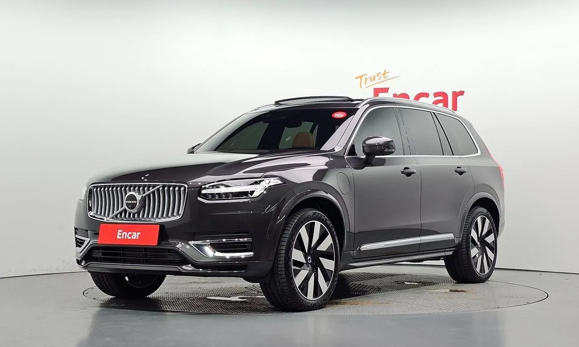 Volvo XC90 — фото 1