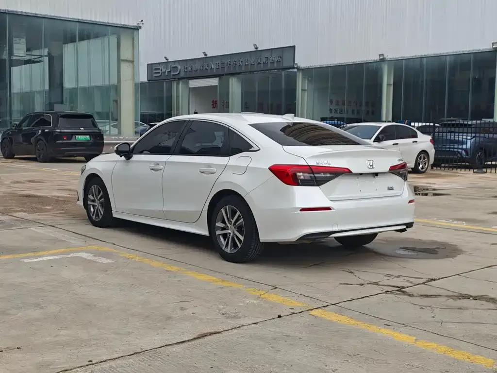 Honda Civic — фото 5