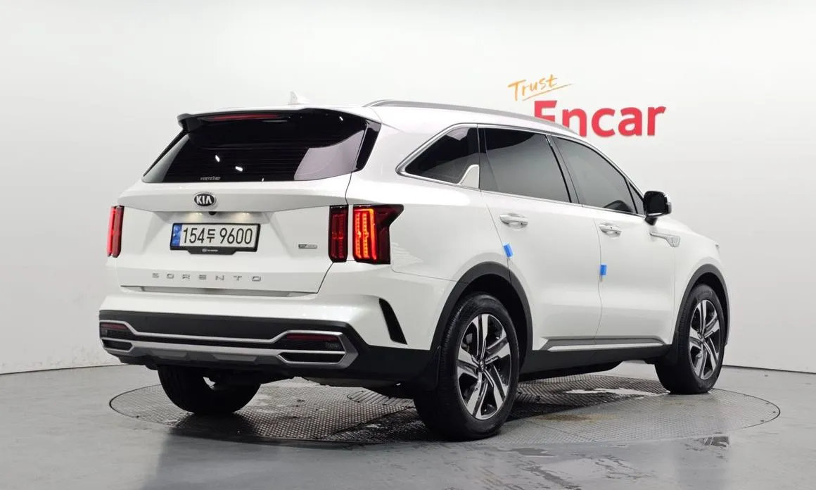 Kia Sorento — фото 9