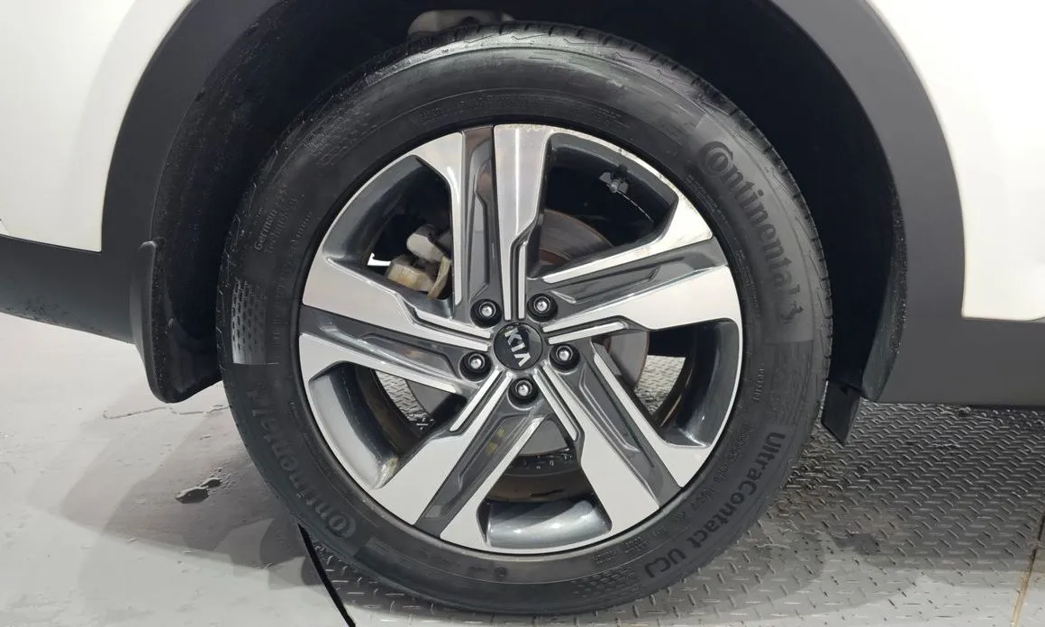 Kia Sorento — фото 4