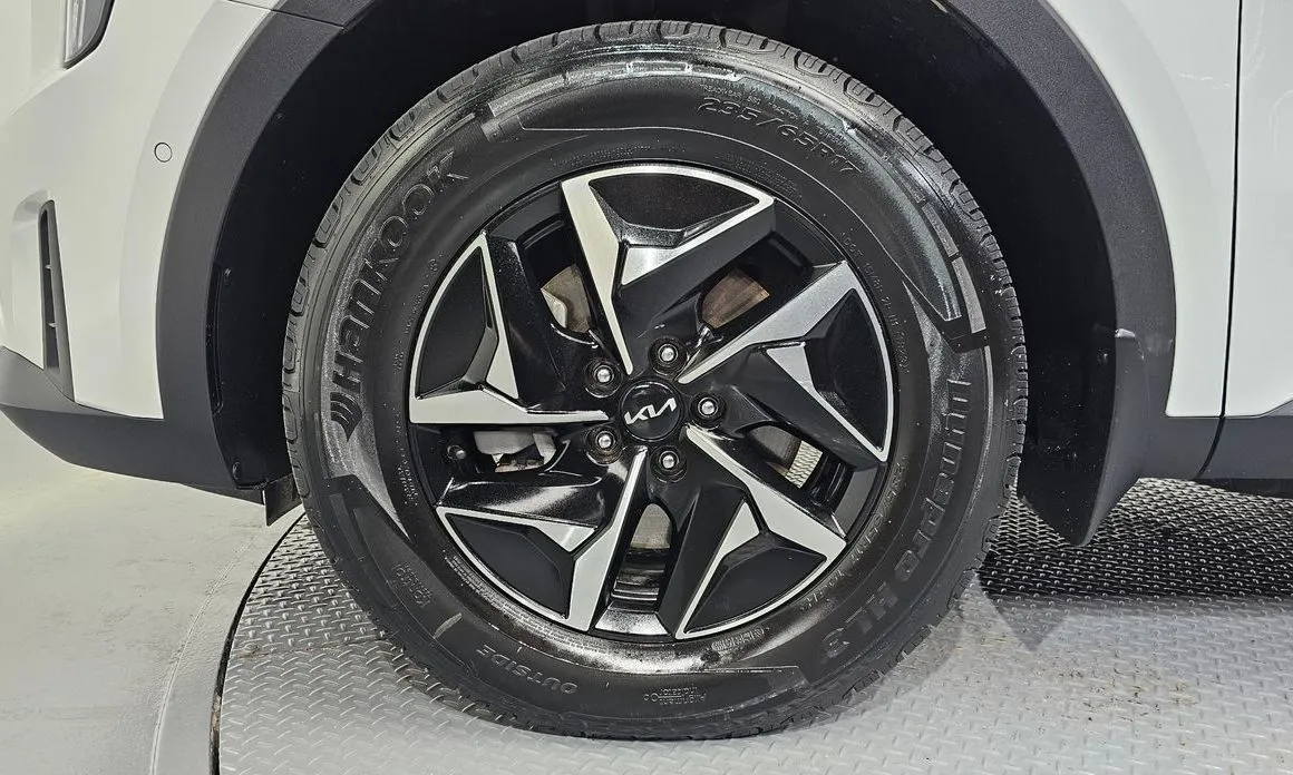 Kia Sorento — фото 10
