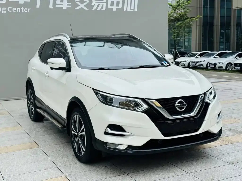 Nissan Qashqai — фото 5