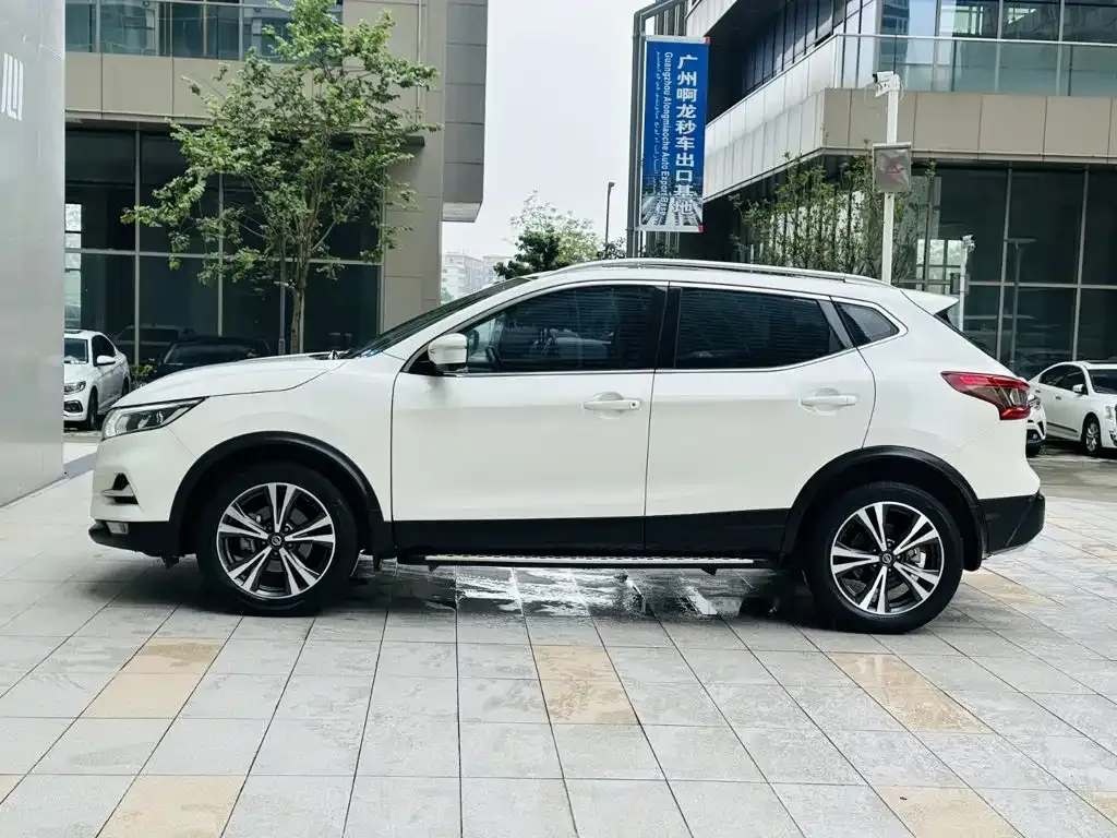Nissan Qashqai — фото 3