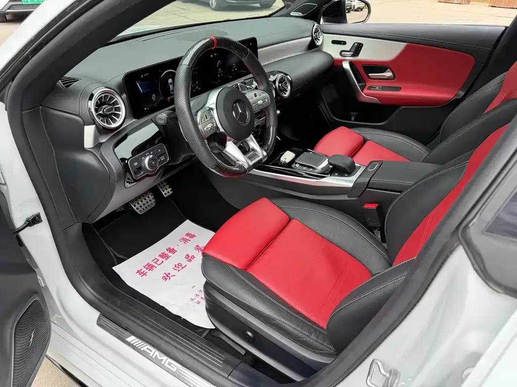 Mercedes-Benz CLA AMG — фото 8
