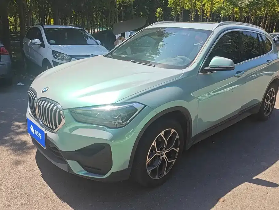 BMW X1 — фото 1