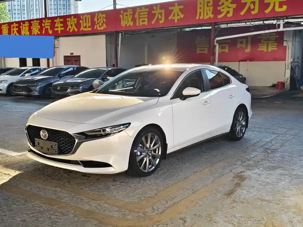 Mazda 3 Axela — фото 1