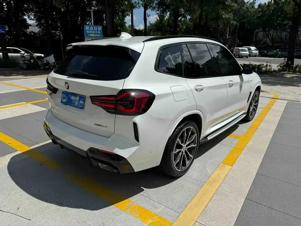 BMW X3 — фото 9