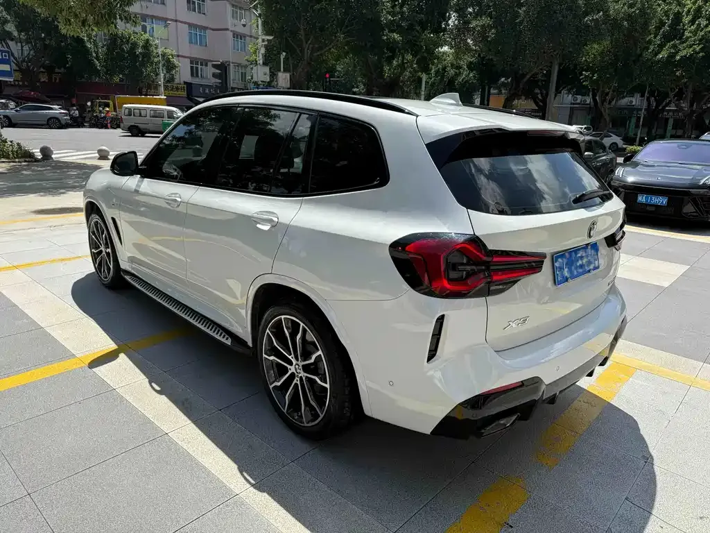 BMW X3 — фото 10