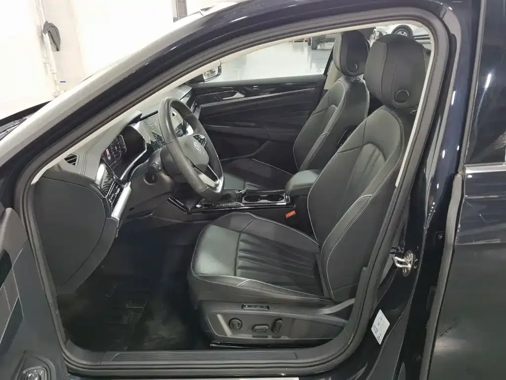 Volkswagen Passat — фото 4