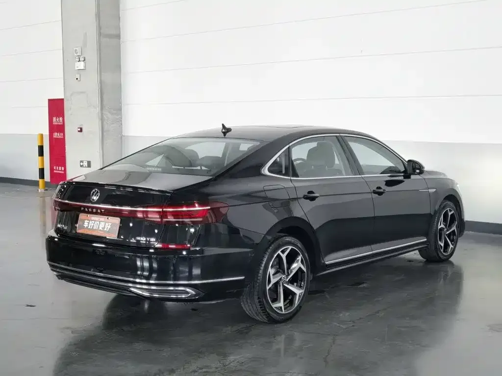 Volkswagen Passat — фото 3