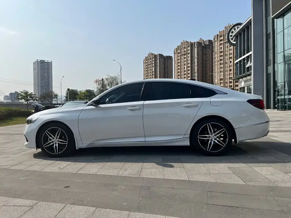 Honda Accord — фото 2