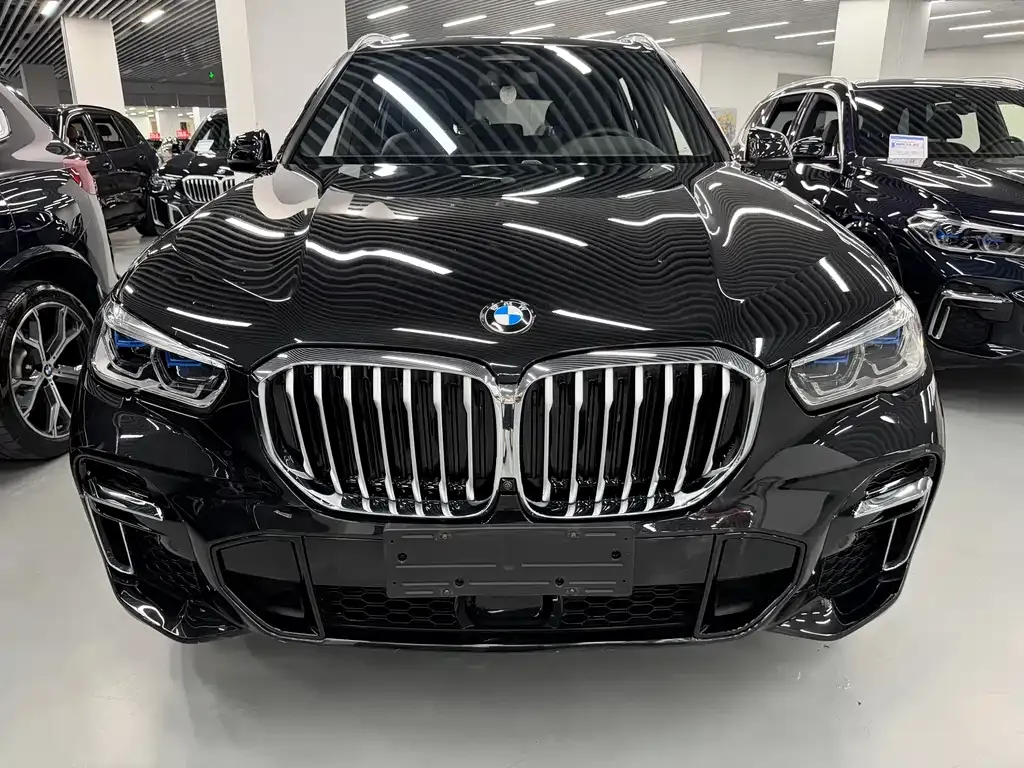 BMW X5 — фото 1