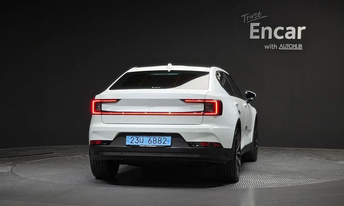Polestar Polestar 2 — фото 8