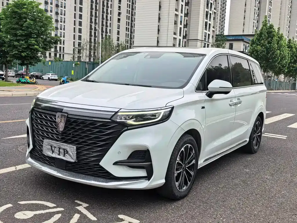 Roewe iMAX8 — фото 1