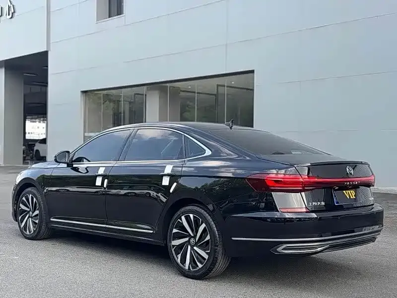 Volkswagen Passat — фото 3