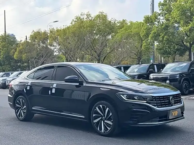 Volkswagen Passat — фото 4