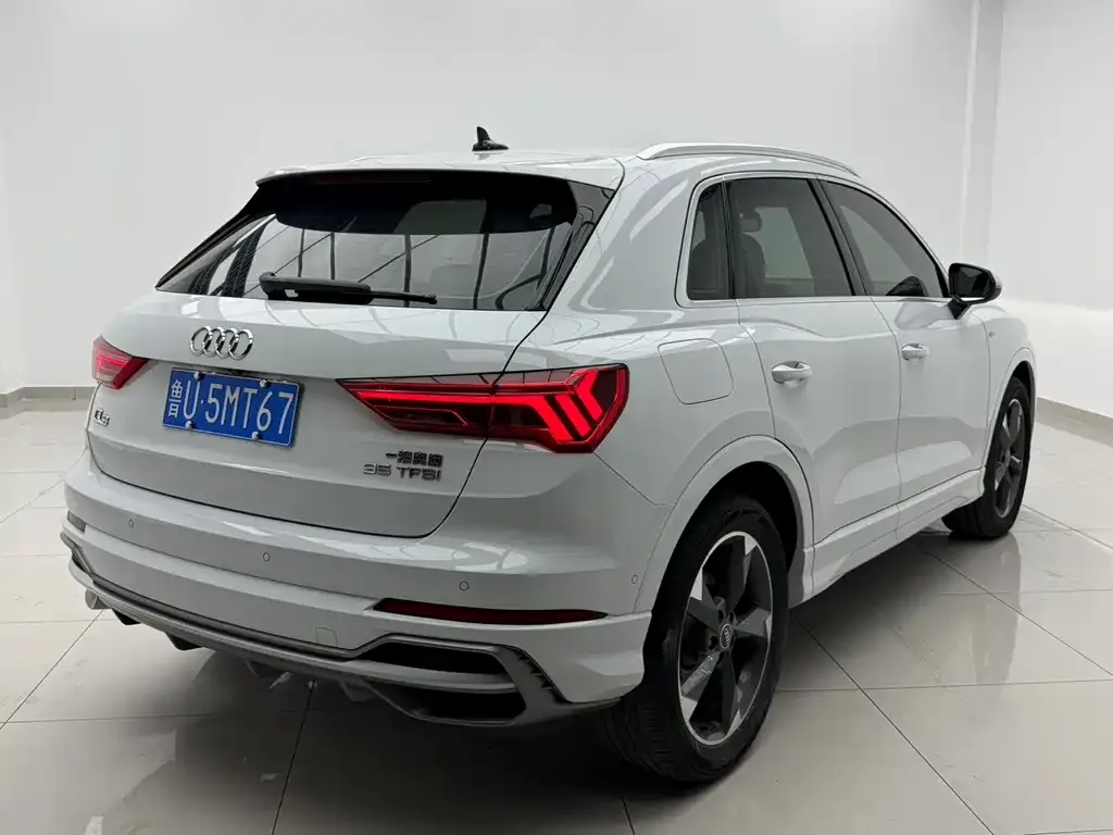 Audi Q3 — фото 3