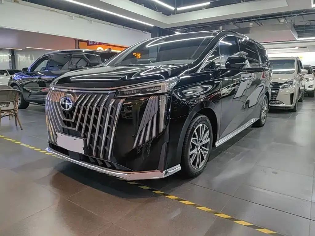 GAC Motor Trumpchi M8 — фото 1