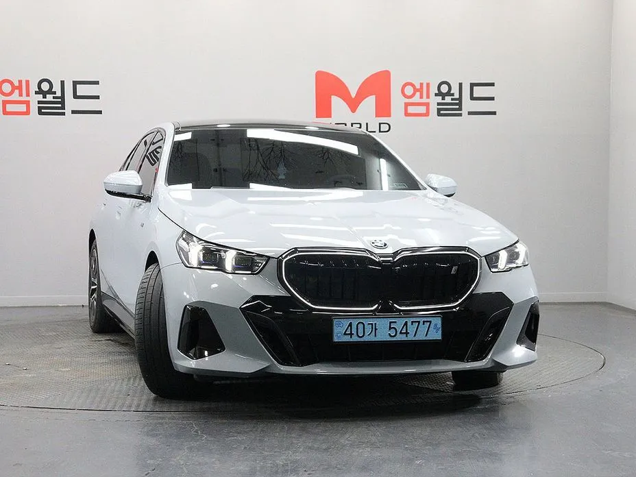 BMW i5 — фото 5
