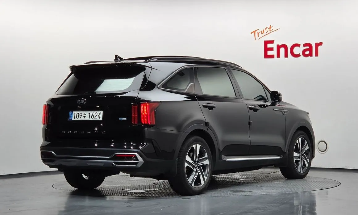 Kia Sorento — фото 3