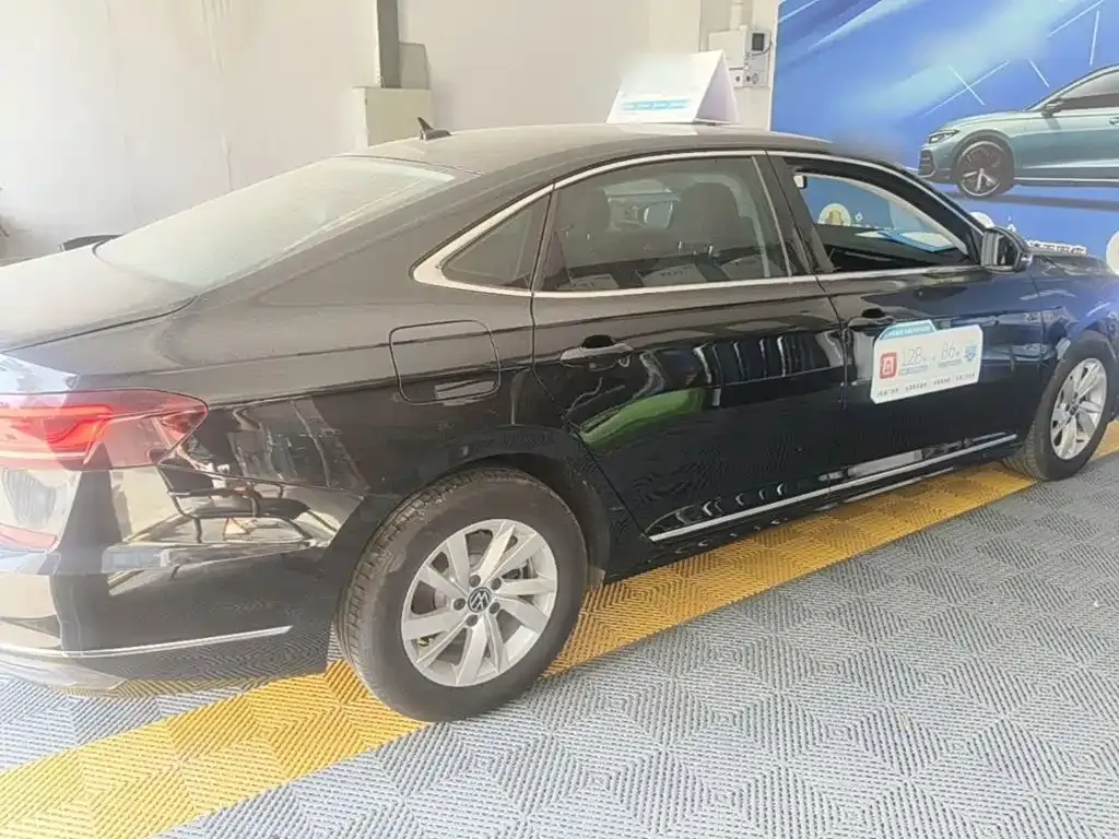 Volkswagen Passat — фото 8