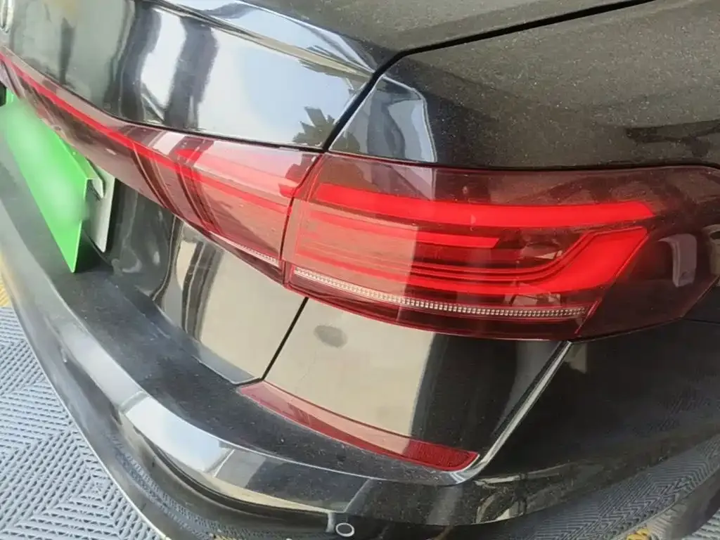 Volkswagen Passat — фото 10