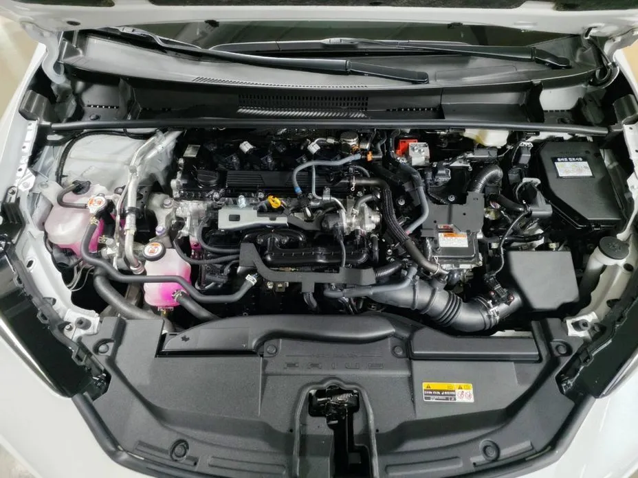 Toyota Prius — фото 10