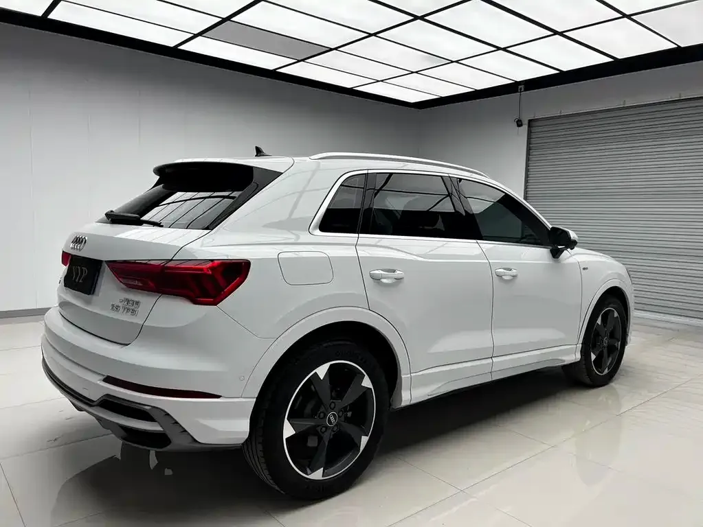 Audi Q3 — фото 6