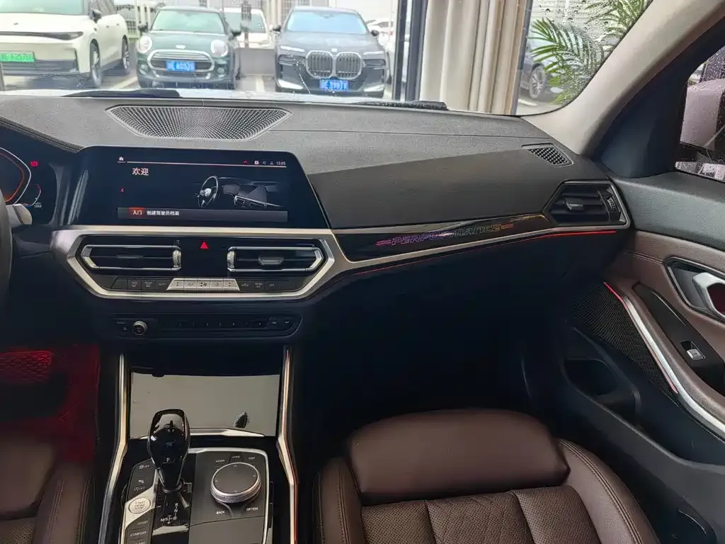 BMW 3 Series — фото 10