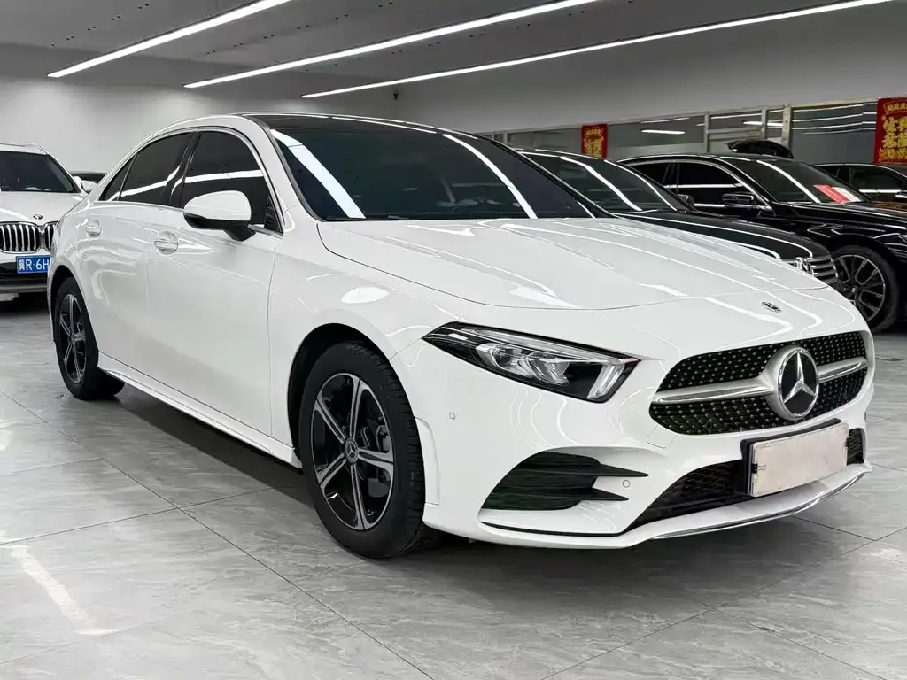 Mercedes-Benz A-Class — фото 9