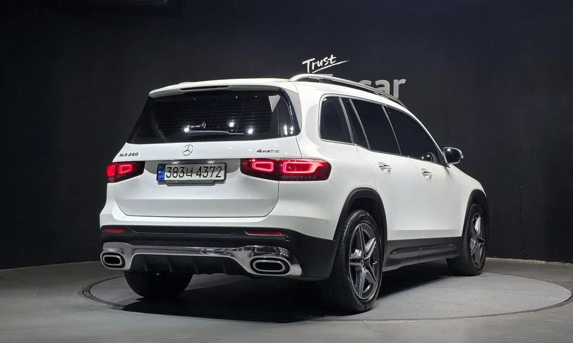 Mercedes-Benz GLB-Class — фото 4